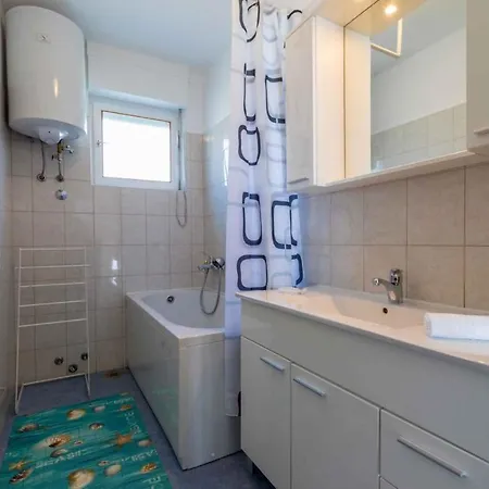 In 39117 Apartment