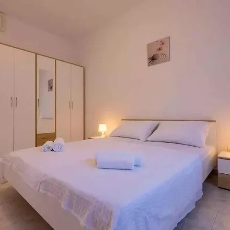 In 39117 Apartment