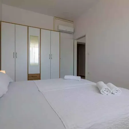 Apartment In 39117 *