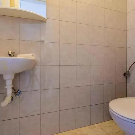 In 39117 Apartment Novi Vinodolski