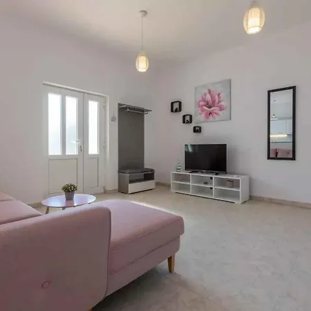 Apartment In 39117