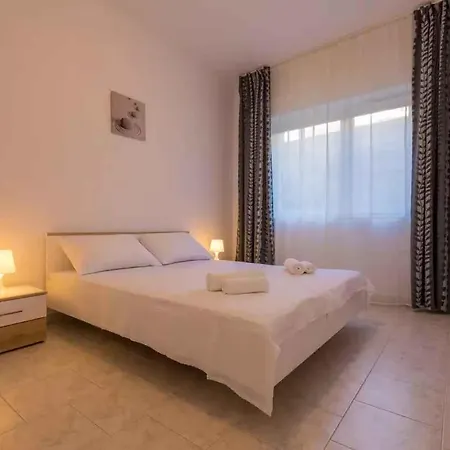 In 39117 Novi Vinodolski